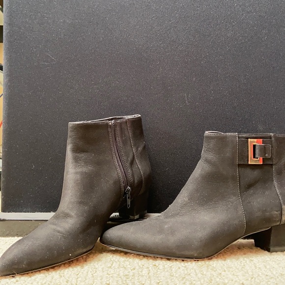 Black suede Nine West ankle boots - Picture 3 of 5